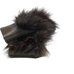 Fox fur fingerless winter gloves